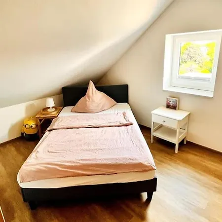 아파트 Wunderbare Og Mit Naehe Zum Badesee 1